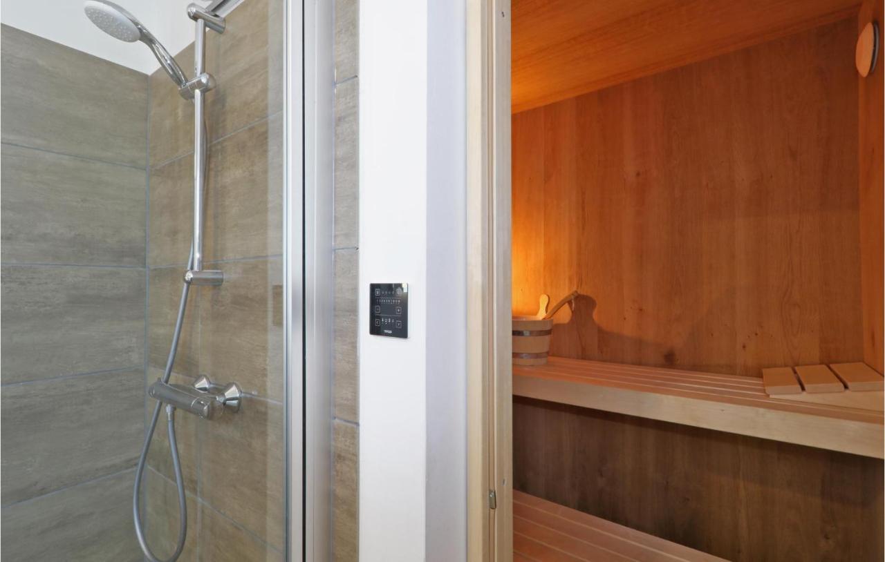 Stunning Home In Lembruch-Duemmer See With Sauna Exterior foto